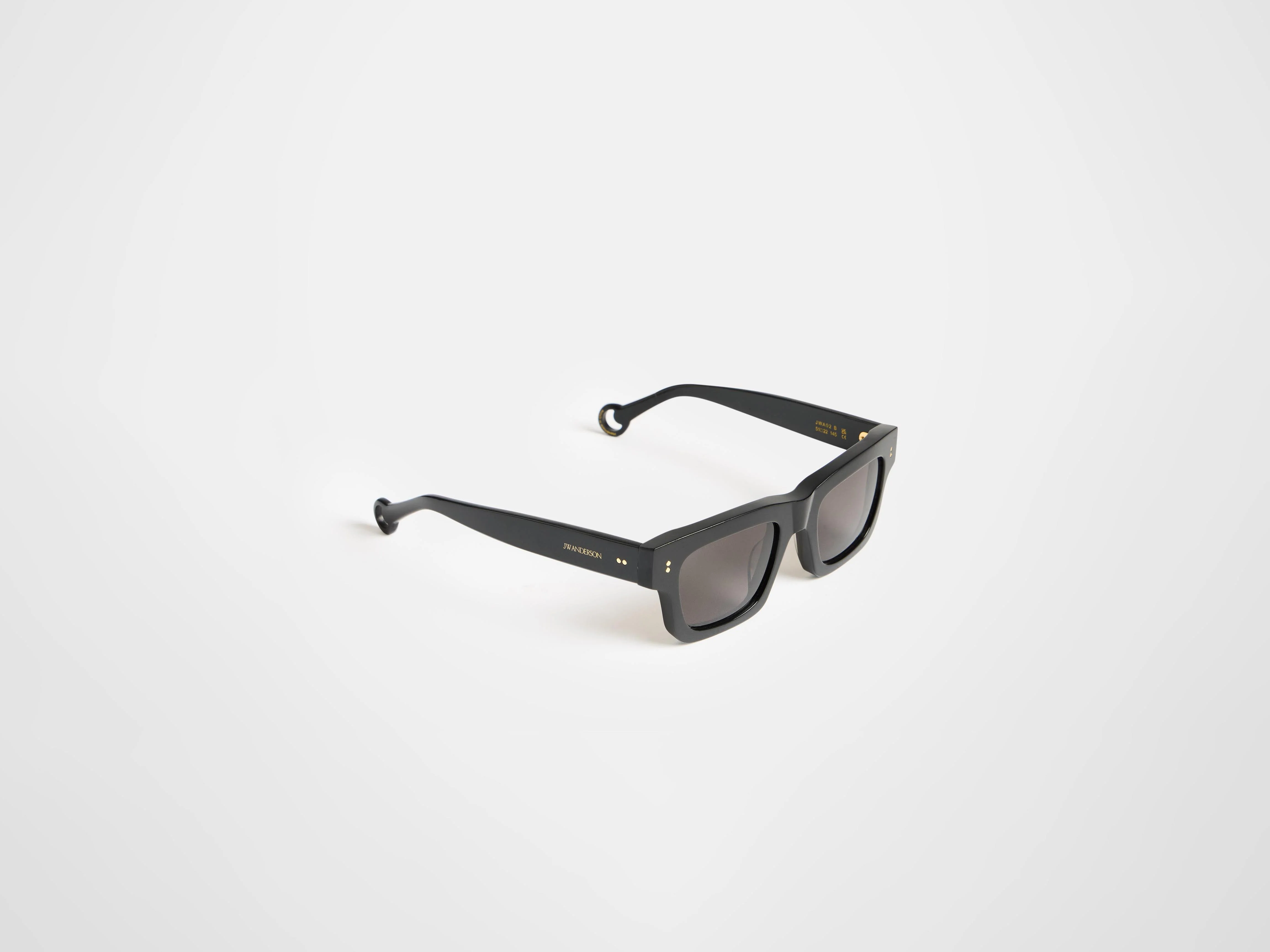 JWA02 RECTANGULAR SUNGLASSES IN BLACK - Image 8