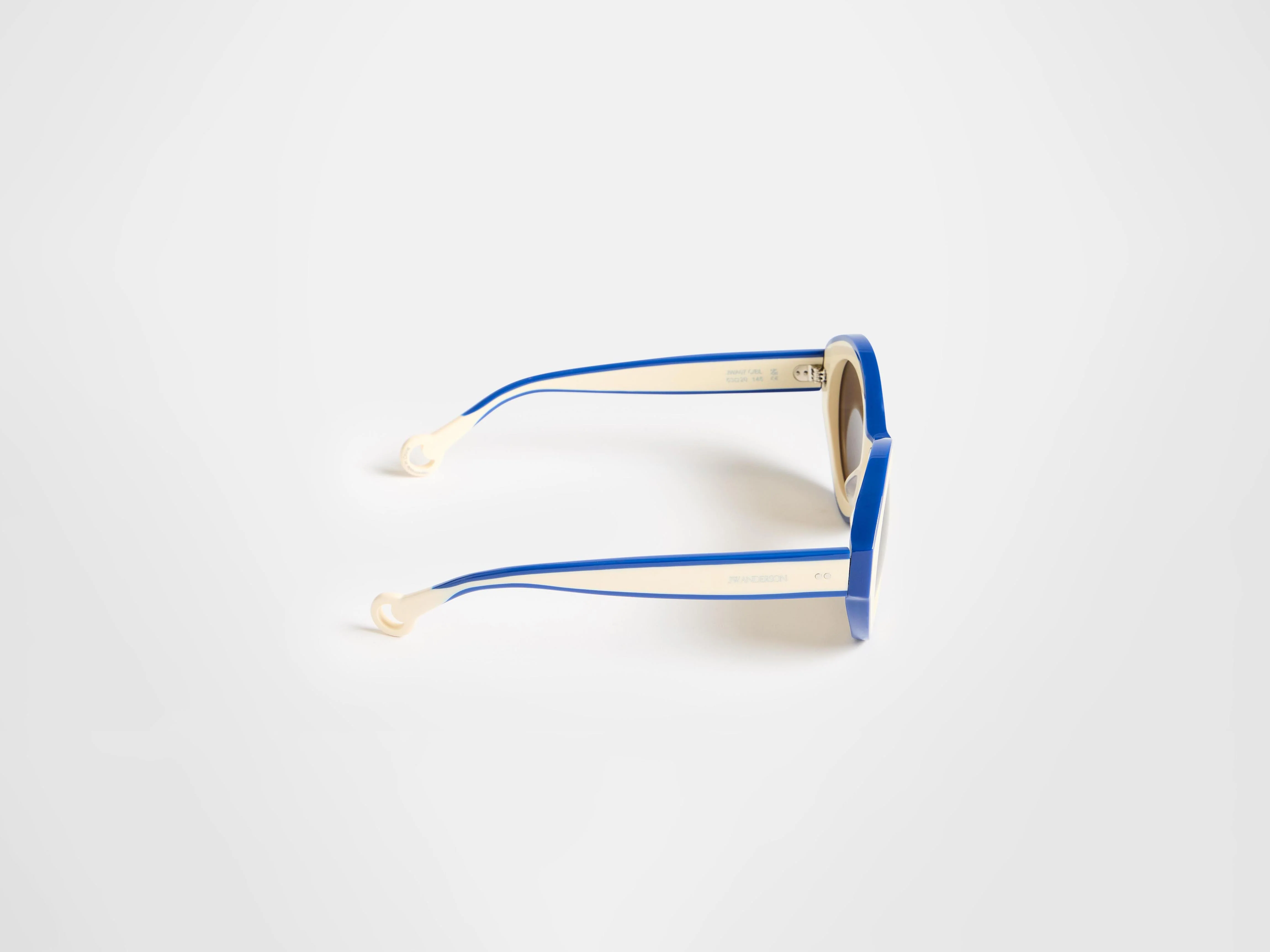 JWA07 BUMPER SUNGLASSES IN WHITE & BLUE - Image 8
