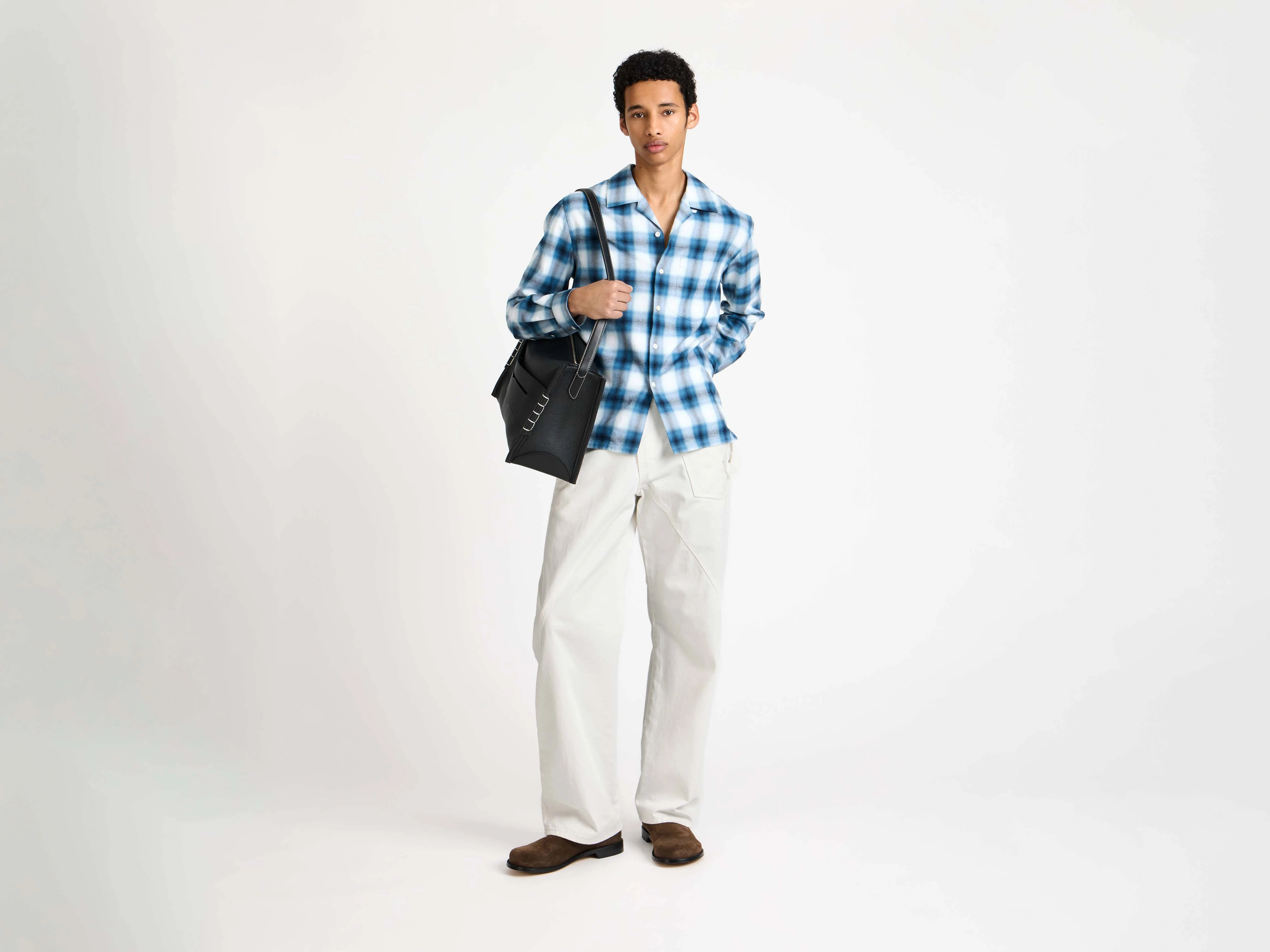 MESSENGER LOAFER BAG IN BLACK LEATHER - Image 3